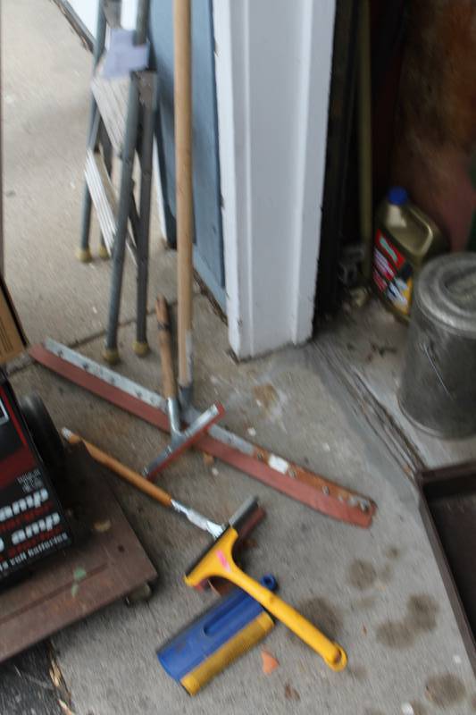 lot 323 image: WindowFloor Water Squeegees