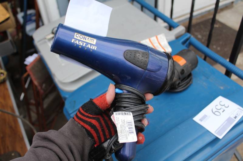 lot 373 image: Conair Fast Air Hair Dryer