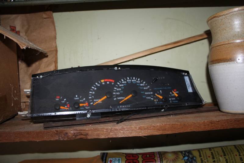 lot 413 image: Dashboard Display