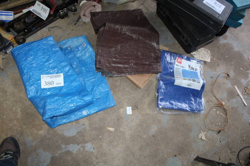 lot 380 image: Tarps