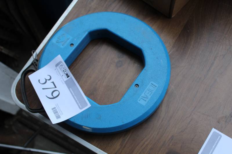 lot 379 image: Ideal Fish Tape