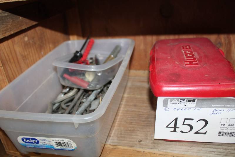 lot 452 image: Drill Bits, Hardware