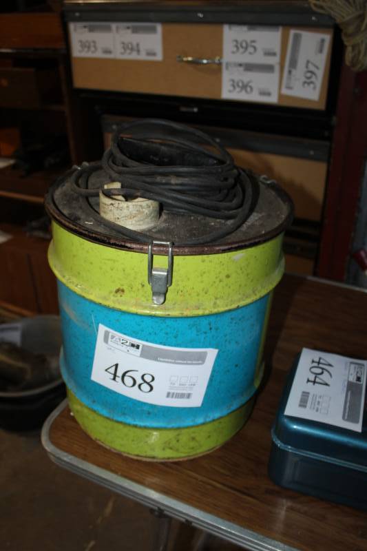 lot 468 image: Shop-Vac The Brute IndoorOutdoor Power-Vac 5-Gallon All Purpose Vacuum Cleaner