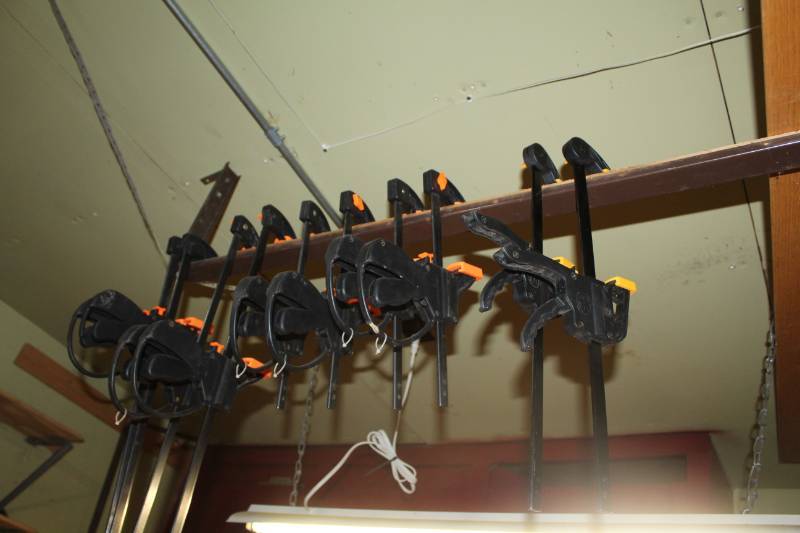 lot 476 image: Wood Working Clamps, Nylon Clamps, Pipe Bar Clamps