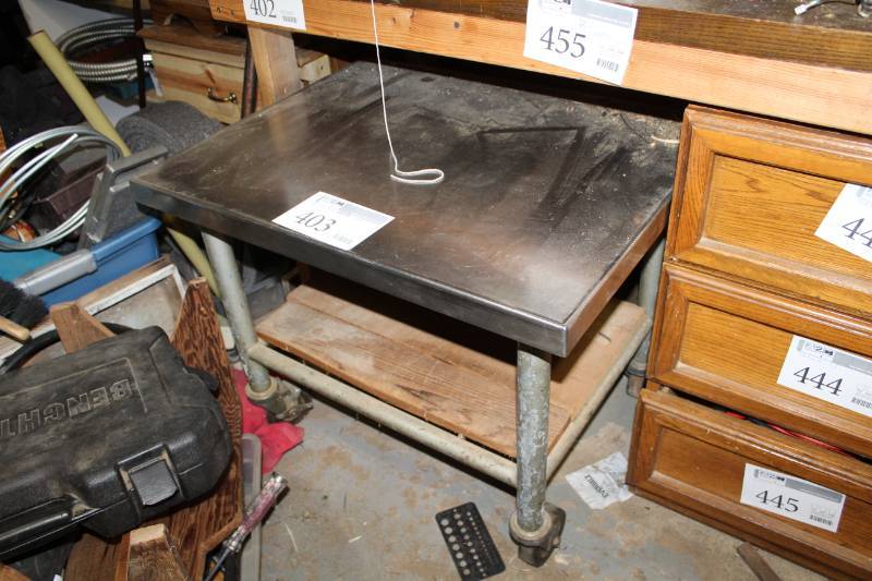lot 403 image: Rolling Work Table