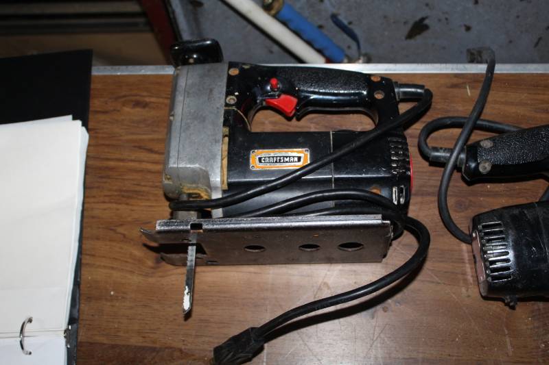 lot 393 image: Craftsman Auto Scroller Saw