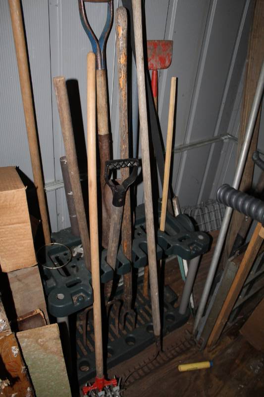 lot 483 image: Garden Tools - Dethatcher, Steel Tooth Rake, Pitch Fork, And More