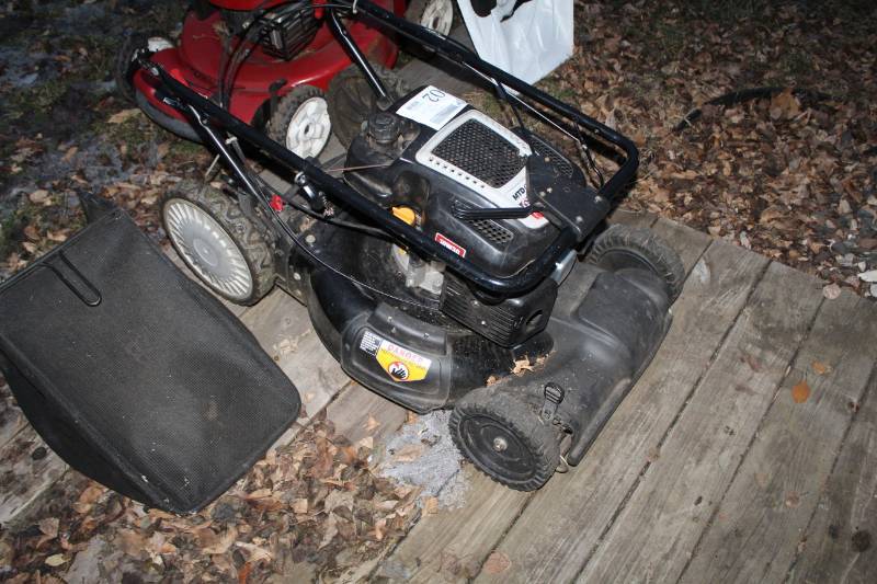 lot 302 image: MTD Yard Machines Gold 21-inch cut MulchRear BagSide Discharge Lawn Mower