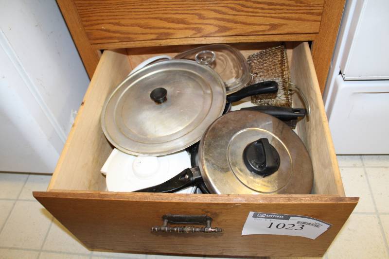 lot 1023 image: Drawer Lot of Pots and Pans