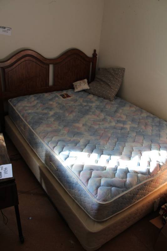 lot 1052 image: Queen Headboard and Frame