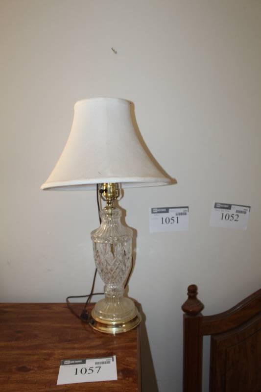 lot 1057 image: Table Lamp