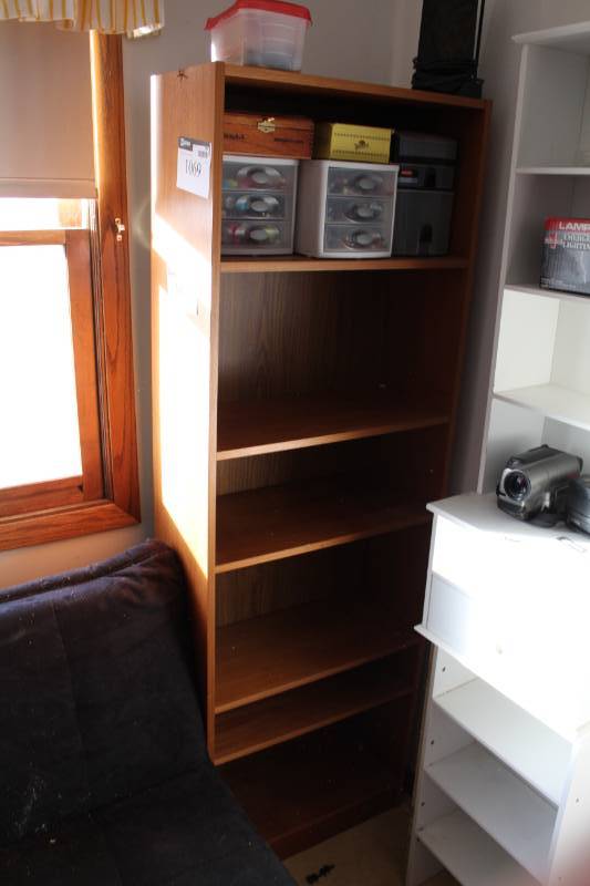 lot 1071 image: Bookcase