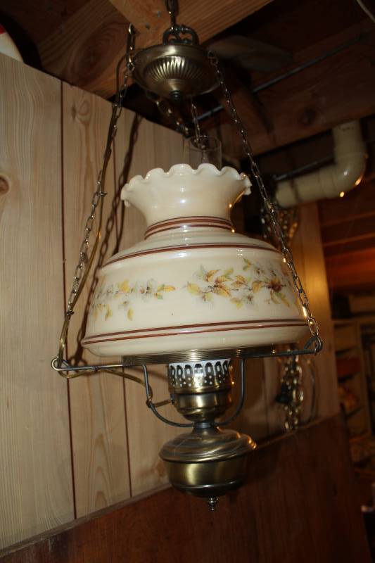 lot 508 image: Table Lamp