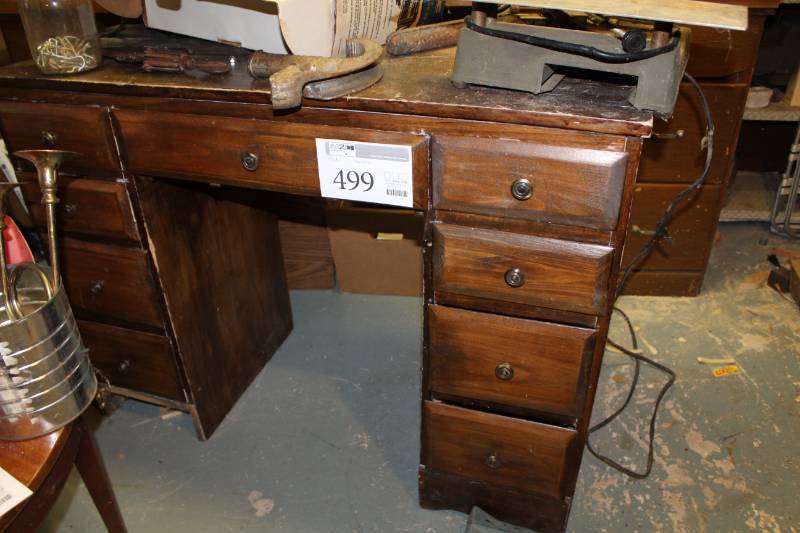 lot 499 image: Wooden Desk