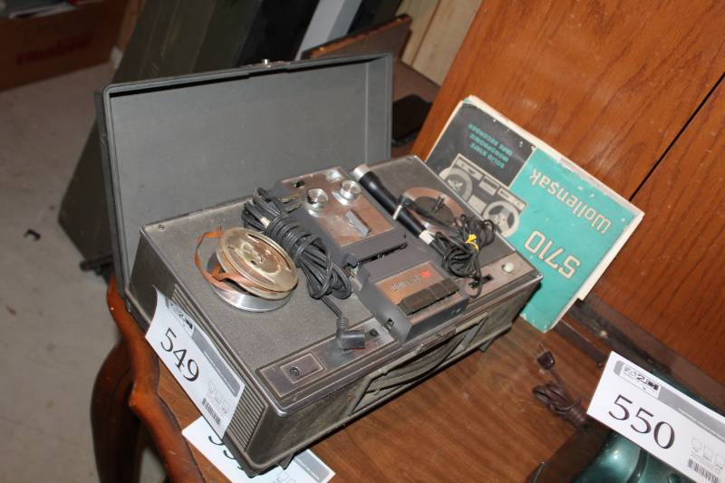 lot 549 image: VINTAGE Wollensak 3M Reel to Reel Recorder Model 5710