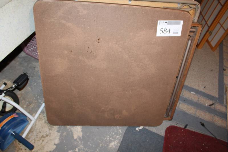 lot 584 image: Folding Card Table with 3-Metal Folding Chairs