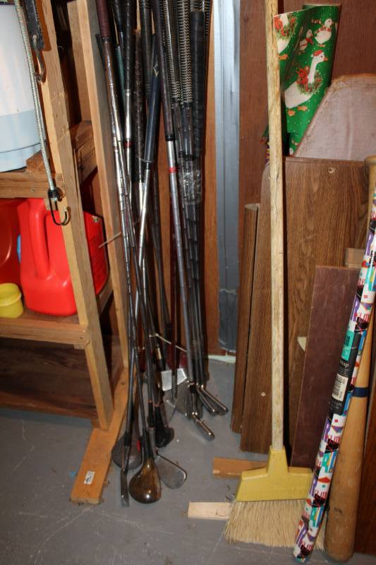 lot 579 image: Golf Club Set