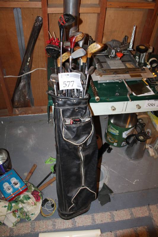 lot 577 image: Set of Used Golf Clubs and Bag