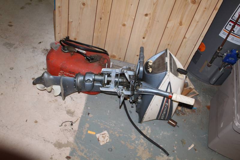lot 503 image: Evinrude Fisherman Outboard Motor with Gas Tank