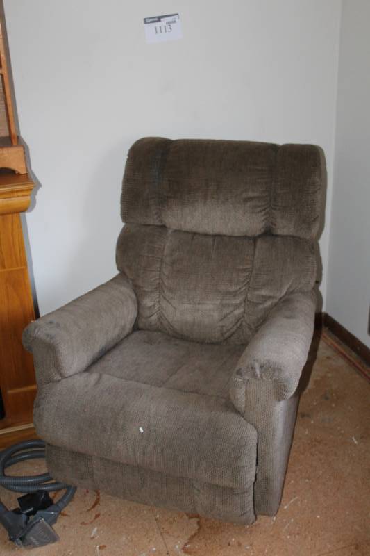 lot 1113 image: Grey Cloth Laz-E-Boy Recliner