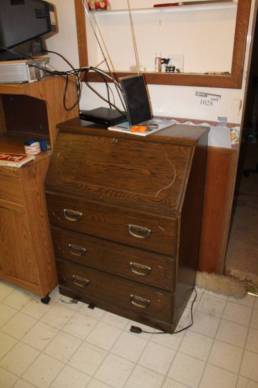 lot 1028 image: Wooden Writing Desk