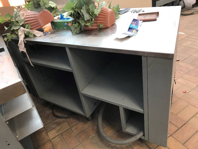 lot 19 image: Duke Stainless Steel Cashier Counter and 2 Tier Under Storage on Legs - 57 x 34 x 34