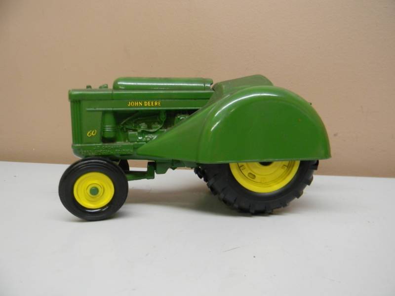 lot 4 image: RARE VINTAGE 1993 Ertl John Deere 60 LP 116 scale Orchard Special Edition - SEE PICTURES