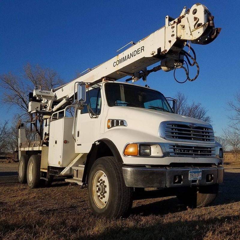 lot 1 image: 2003 Sterling Actera Truck With Terex C6060 DiggerDerrick