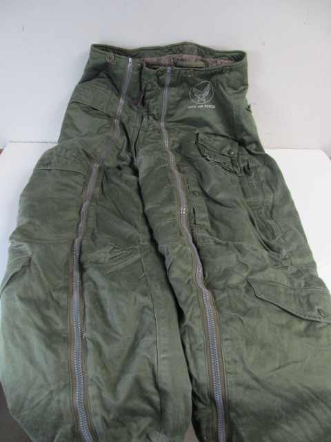 lot 9 image: Original Vintage WW2Korean War Era US Air Force Flying Trouser