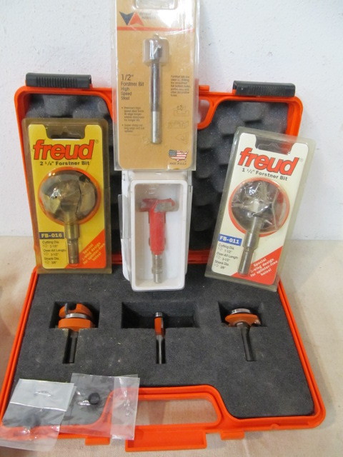 lot 20 image: Lot of Router Bits - Some Brand New