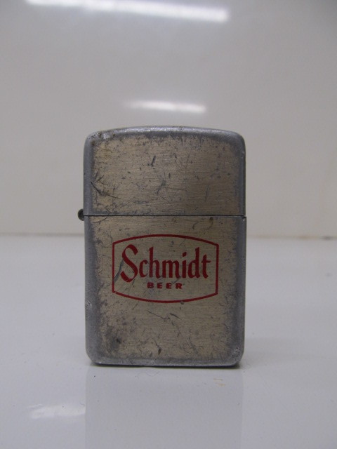 lot 112 image: Schmidt Beer Windproof Lighter