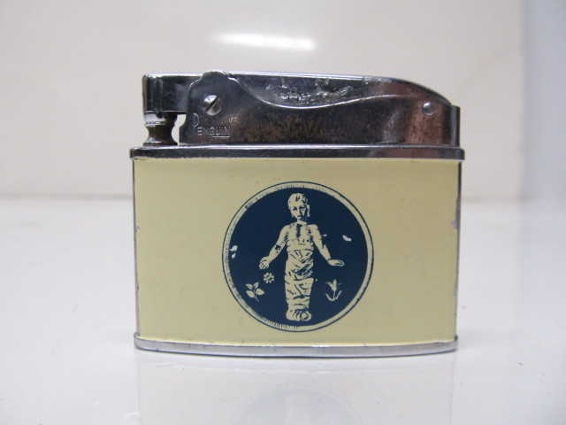 lot 113 image: Unusual Lady Mummy Lighter