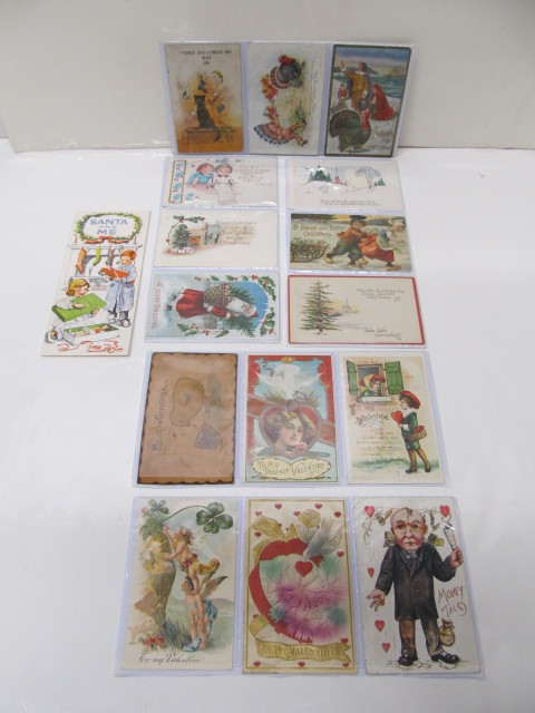 lot 153 image: Vintage Holiday Postcards