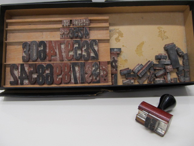 lot 191 image: Set of Vintage Printing Letters etc