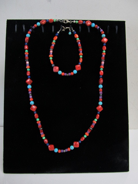 lot 36 image: Matching Sterling Silver & Polished Stone Southwestern Necklace & Bracelet