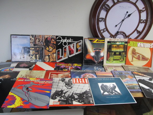 lot 37 image: Lot of 25 Vintage Rock & Roll Vinyl Records #1