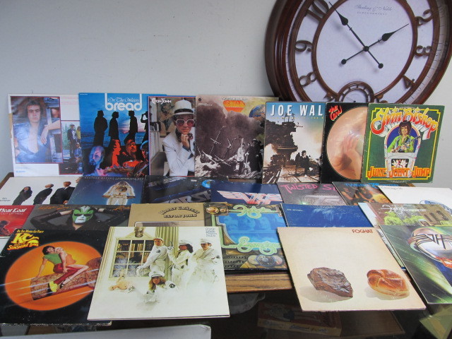 lot 39 image: Lot of 25 Vintage Rock & Roll Vinyl Records #3