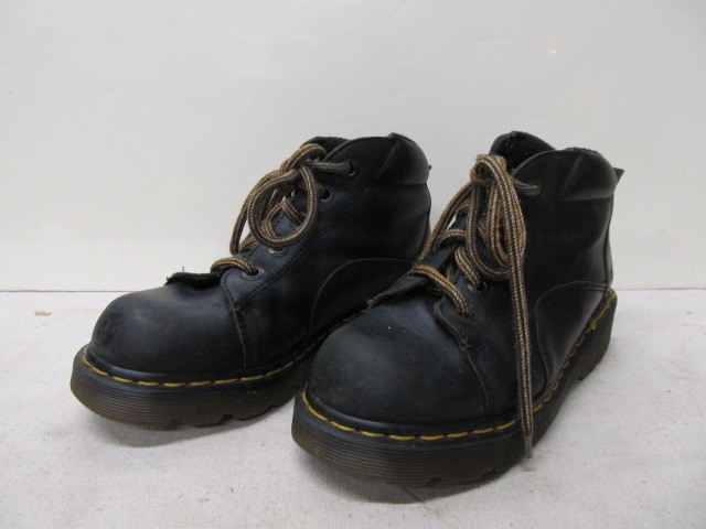 lot 62 image: Size 3 Doc Martens 