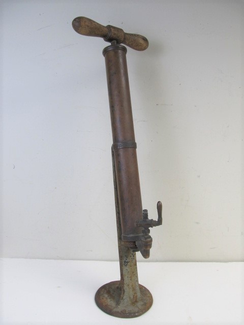 lot 4 image: Original Antique Brass Beer Keg Bar Pump - Made in ST PAUL - Original Stand