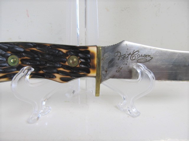 Vintage KIT CARSON Fixed Blade Knife by Imperial, Little Canada Estate  Auction - Antiques Collectibles & MORE!!
