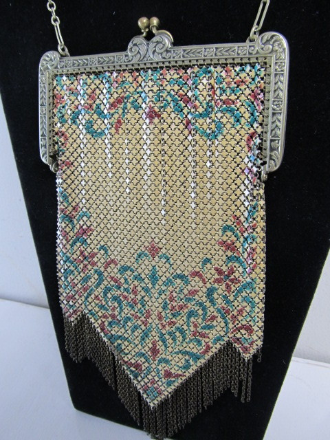 lot 85 image: Beautiful Orig 1920s MANDALIAN Enameled Mesh Purse