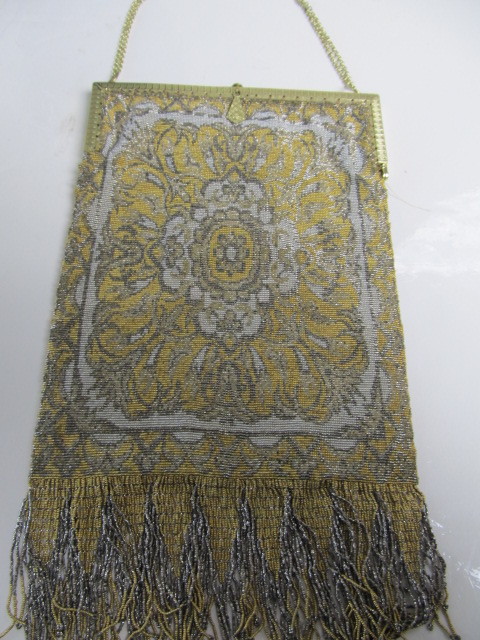 lot 86 image: Large Vintage Beaded Mesh Purse