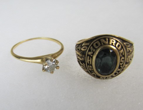 lot 148 image: Ladies 14K Gold Ring & Vintage 10K Gold Class Ring