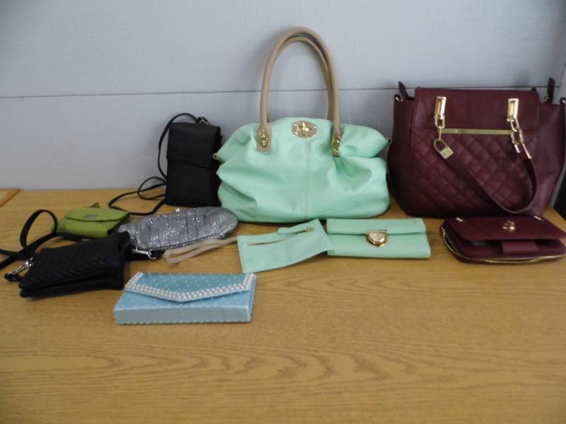 Purses - Wallets
