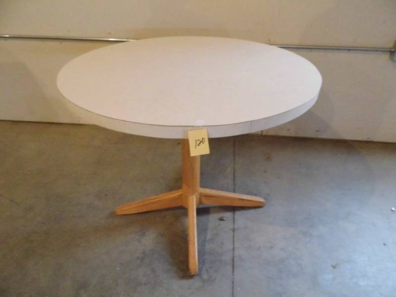 Round Table