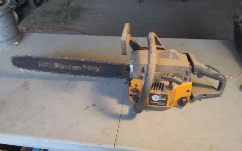 lot 55 image: 20 Inch Poulan Pro Chain Saw 46cc Turns Over- No Gas To Test