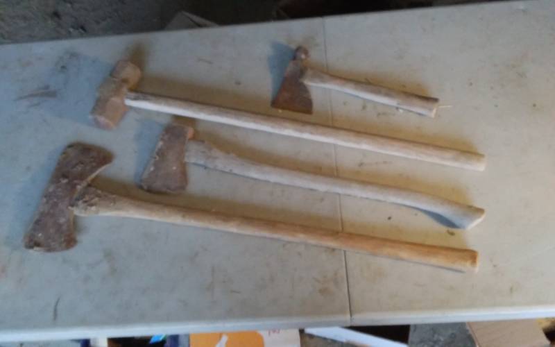 lot 63 image: 2-Axes, 1-Hatchet, 1-Maul