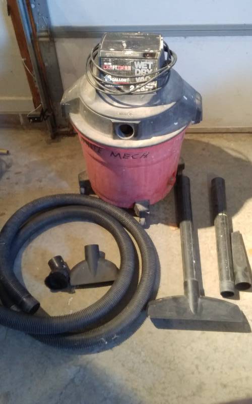 lot 87 image: Craftsman WetDry Vacuum 16 Gallon 2.25 Hp With Hose & Attachments