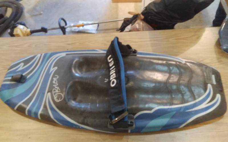 lot 110 image: OBrien Surge Knee Board