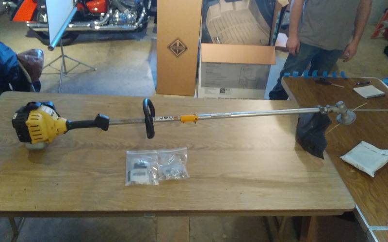 lot 112 image: Cub Cadet SS270 Weed Whip